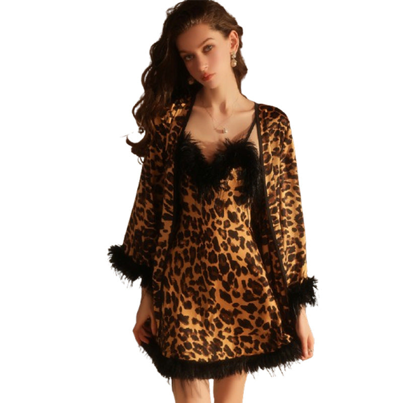 DZ Rose-like Deep V Sexy Women's Nightdress Lazy Fluffy Decor Pure Desire Leopard Print Satin Nightgown Robe Set5713