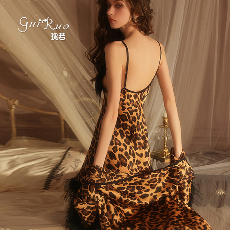 DZ Rose-like Deep V Sexy Women's Nightdress Lazy Fluffy Decor Pure Desire Leopard Print Satin Nightgown Robe Set5713