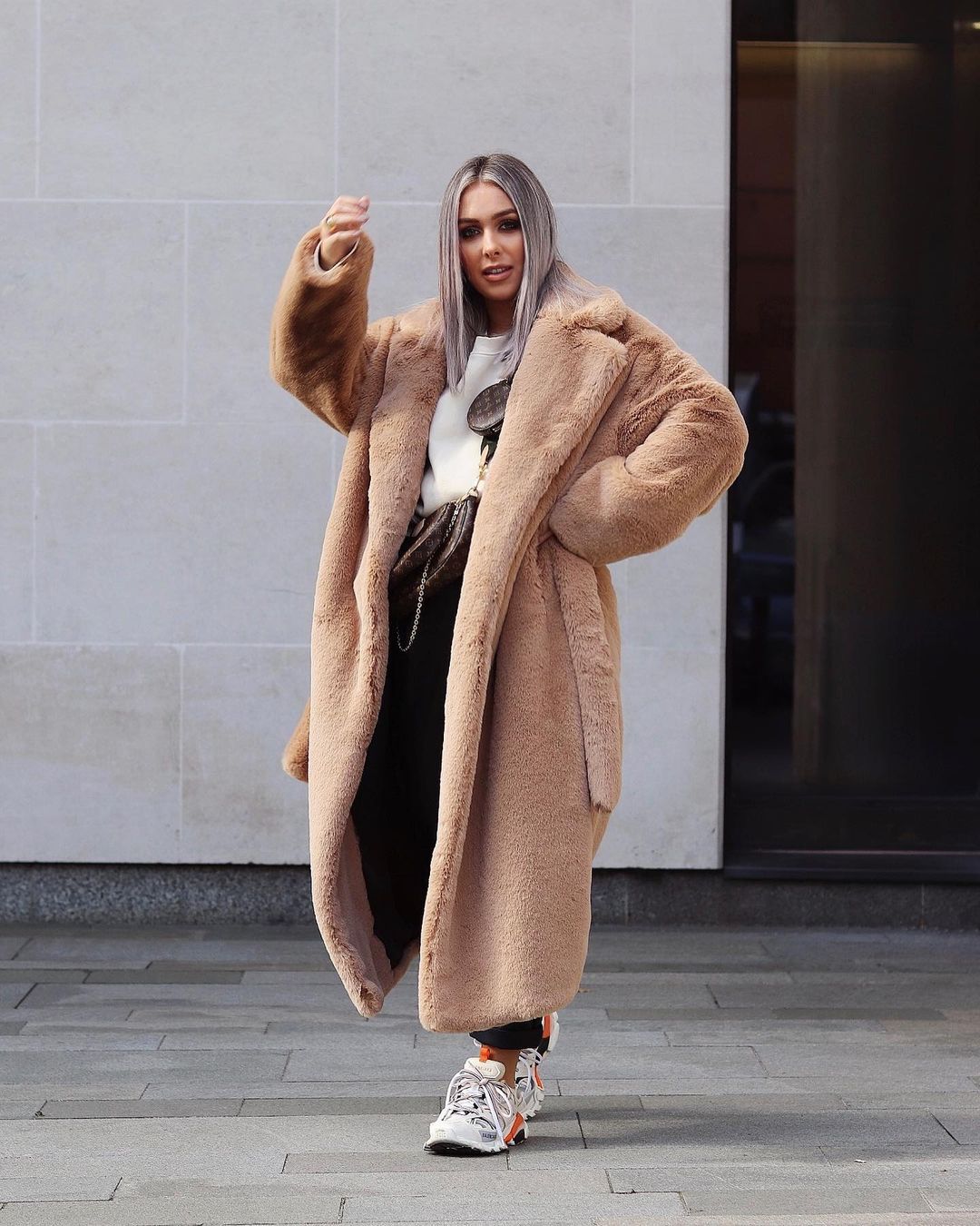 Long rabbit fur mink fur coat padded autumn and winter coat