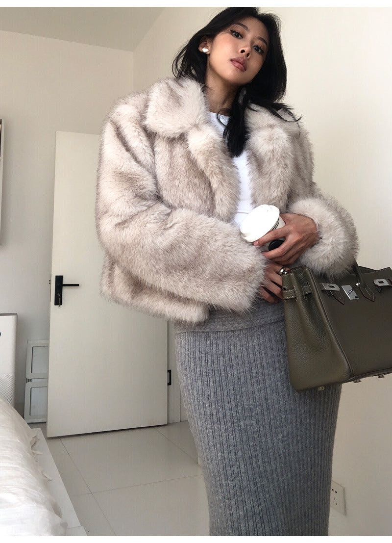 Europe and America wind lapel fur short fox fur coat fashion simple female environmental protection.