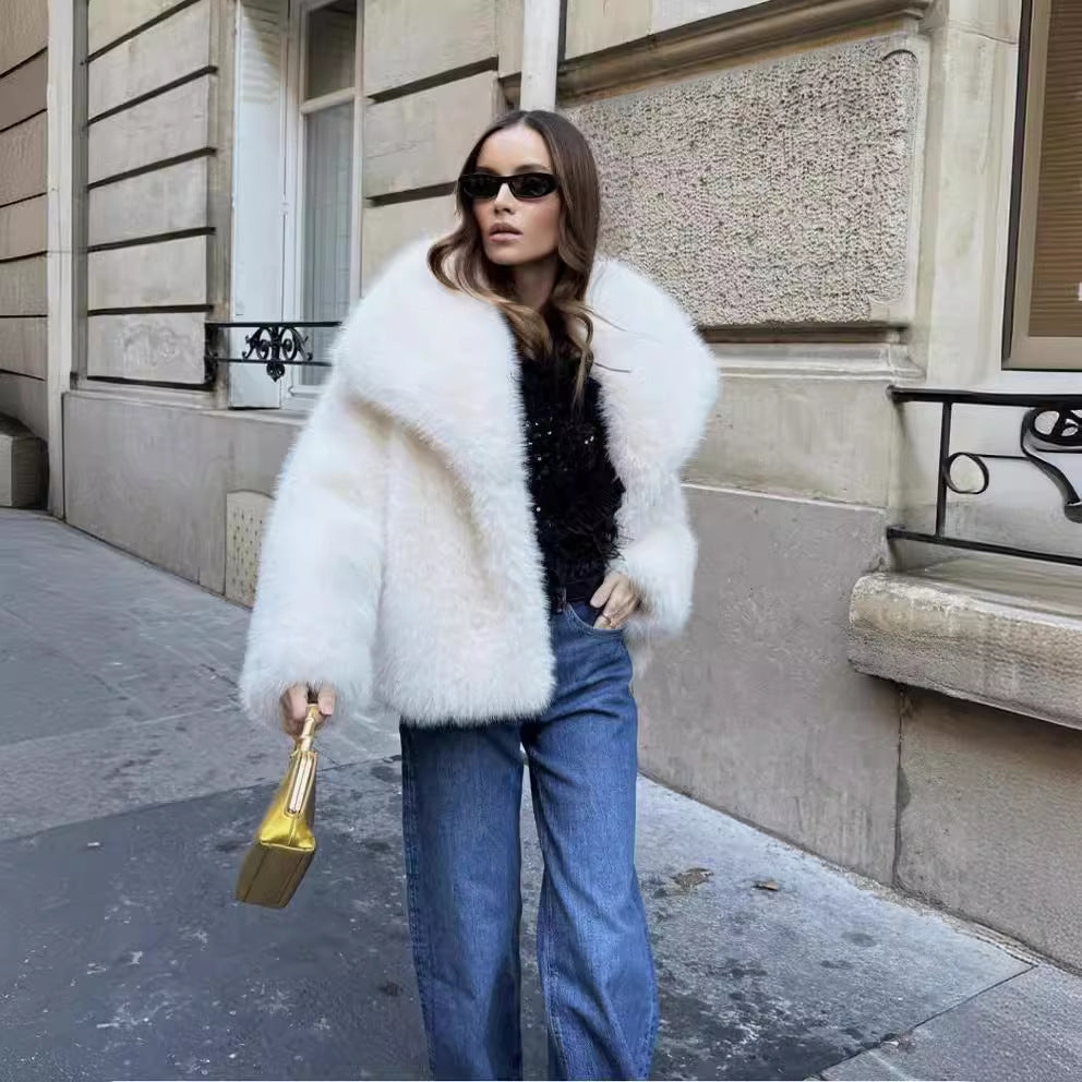 Fashionable Large Lapel Fur Coat for Women Elegant Socialite Long Sleeve Warm Overcoat Fur Top Wholesale
