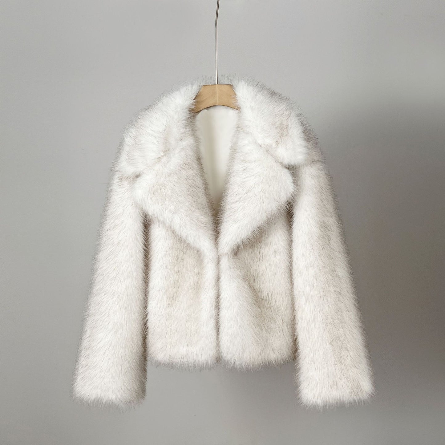 Europe and America wind lapel fur short fox fur coat fashion simple female environmental protection.